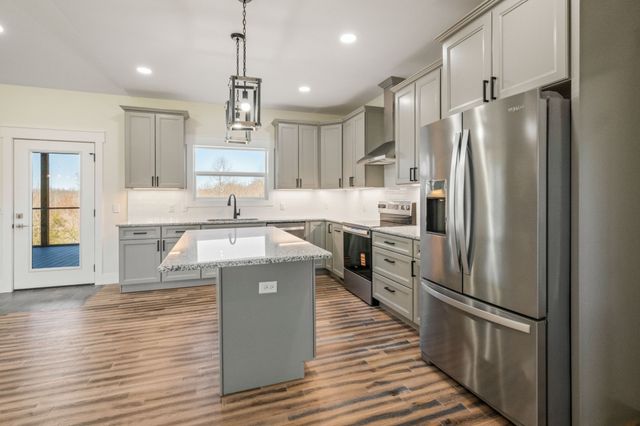 9345 Fox Hill Rd, Baxter, TN 38544