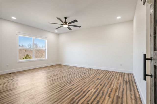 9345 Fox Hill Rd, Baxter, TN 38544