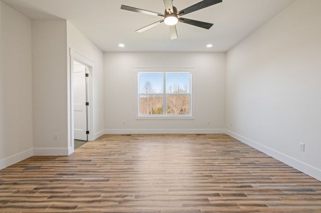 9345 Fox Hill Rd, Baxter, TN 38544