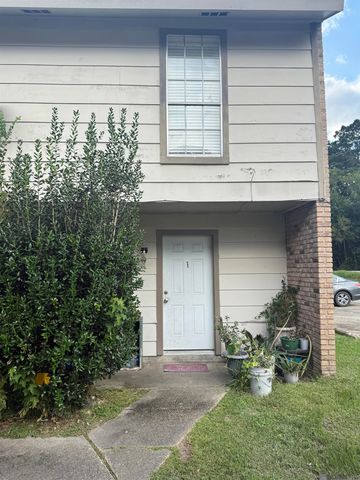 14722 Hooper Rd, Baton Rouge, LA 70818