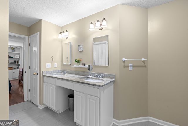 165 Swanson Valley Drive, Tyrone, GA 30290