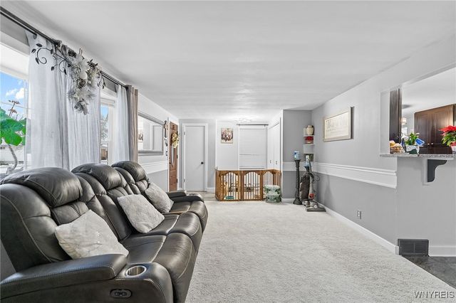 253 Abbington Avenue, Tonawanda, NY 14223