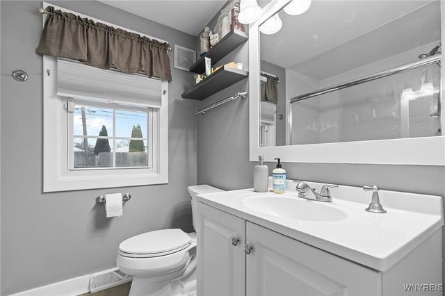 253 Abbington Avenue, Tonawanda, NY 14223