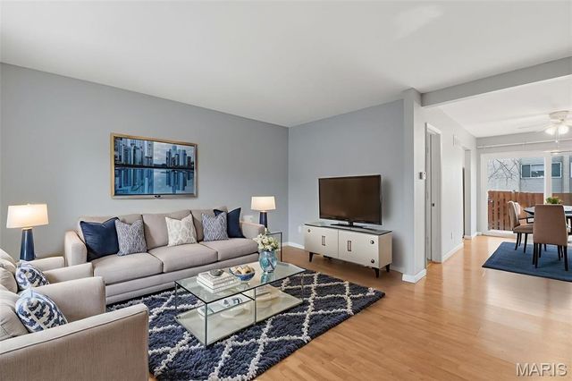 832 Wendevy Court, Ballwin, MO 63011