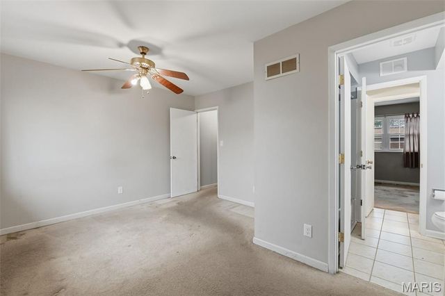 832 Wendevy Court, Ballwin, MO 63011