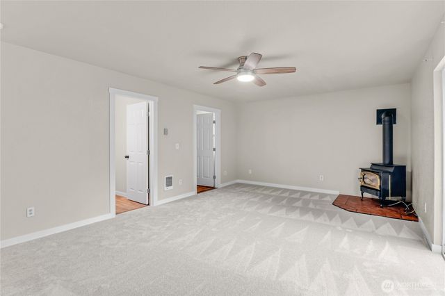 9446 Summerfield Loop SE, Olympia, WA 98513