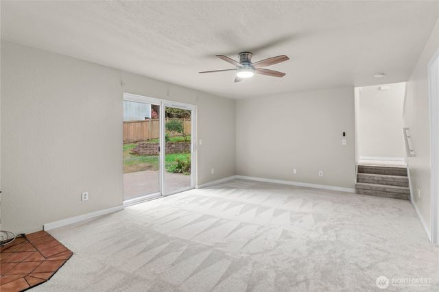 9446 Summerfield Loop SE, Olympia, WA 98513