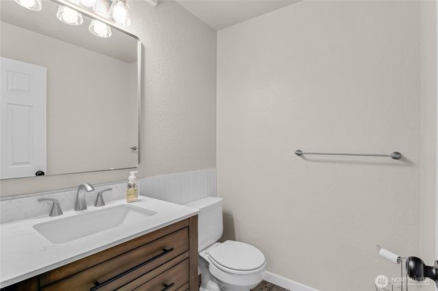 9446 Summerfield Loop SE, Olympia, WA 98513