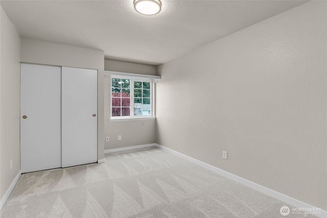 9446 Summerfield Loop SE, Olympia, WA 98513