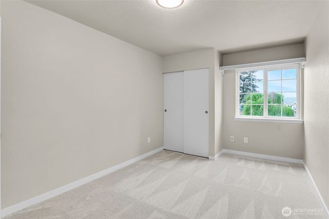 9446 Summerfield Loop SE, Olympia, WA 98513