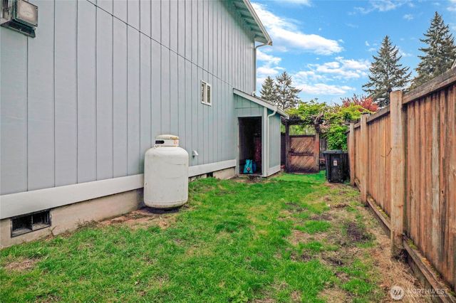 9446 Summerfield Loop SE, Olympia, WA 98513