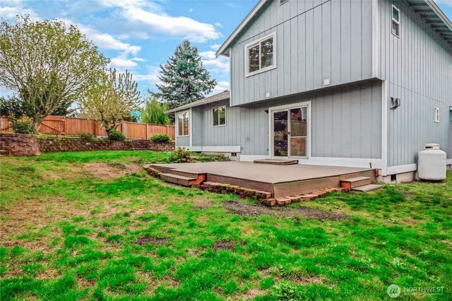 9446 Summerfield Loop SE, Olympia, WA 98513