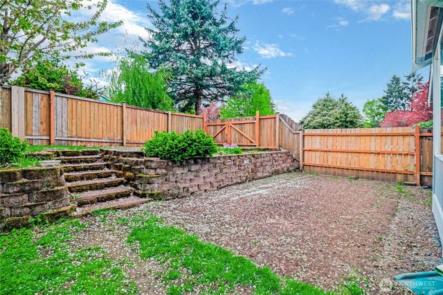 9446 Summerfield Loop SE, Olympia, WA 98513