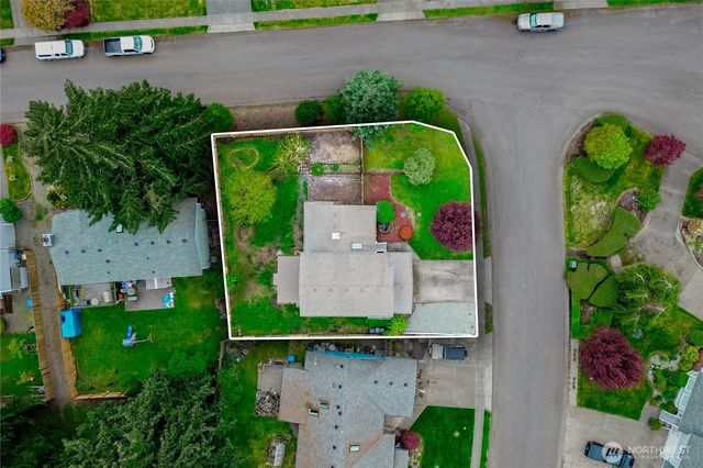 9446 Summerfield Loop SE, Olympia, WA 98513