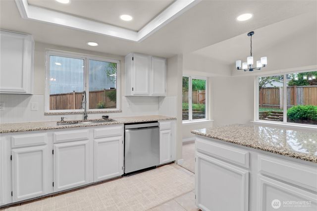 9446 Summerfield Loop SE, Olympia, WA 98513