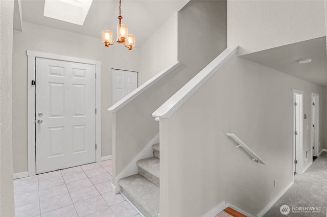 9446 Summerfield Loop SE, Olympia, WA 98513