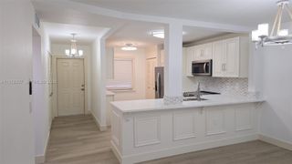 370 NW 76th Ave 204, Margate, FL 33063