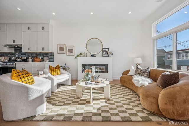 1439 Silver Avenue, San Francisco, CA 94134