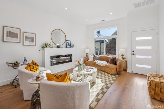 1439 Silver Avenue, San Francisco, CA 94134