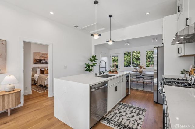 1439 Silver Avenue, San Francisco, CA 94134