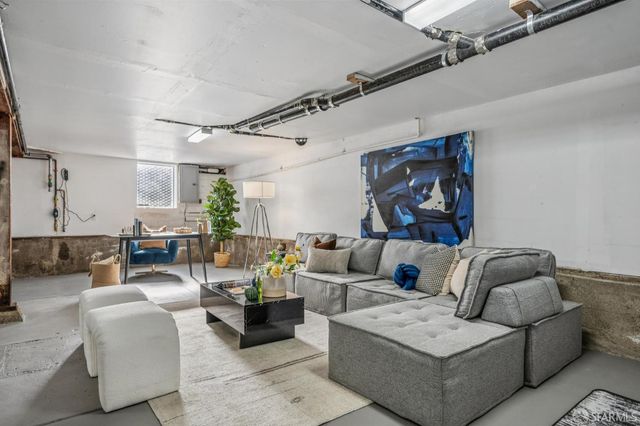 1439 Silver Avenue, San Francisco, CA 94134