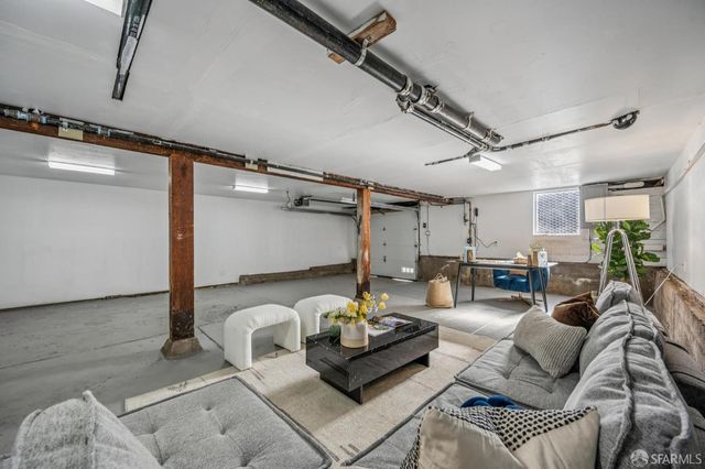 1439 Silver Avenue, San Francisco, CA 94134