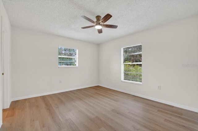 37327 STANFORD AVENUE, Zephyrhills, FL 33541
