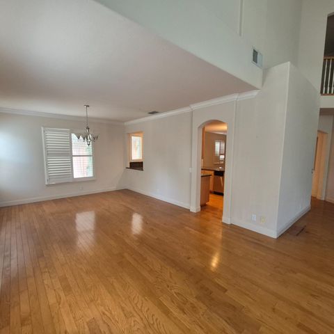 2604 Javan Ln, Carmichael, CA 95608