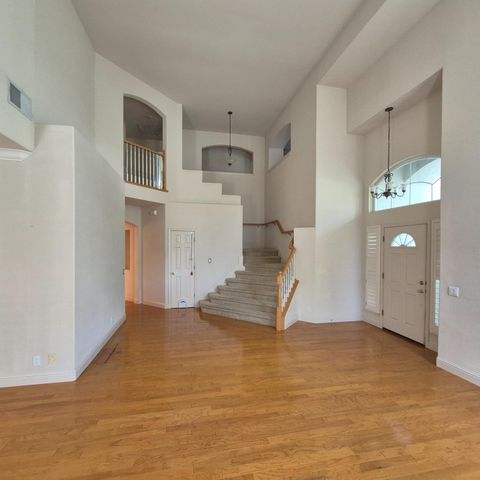 2604 Javan Ln, Carmichael, CA 95608