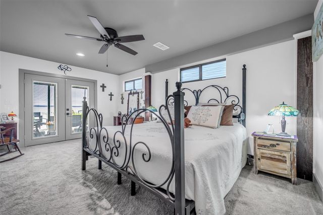 308 Lakeshore S, Onalaska, TX 77360