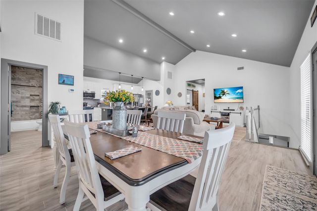 308 Lakeshore S, Onalaska, TX 77360