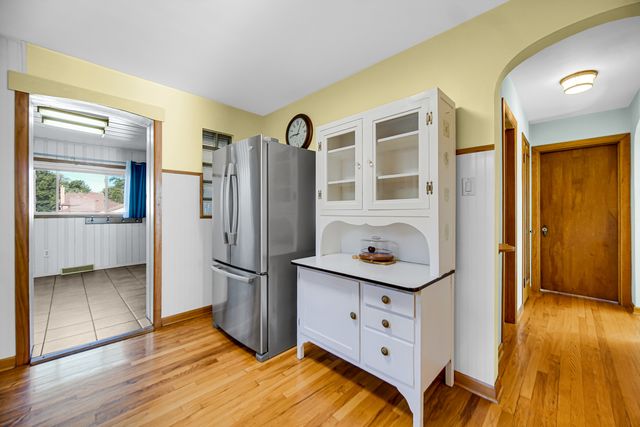 13044 S Muskegon Avenue, Chicago, IL 60633