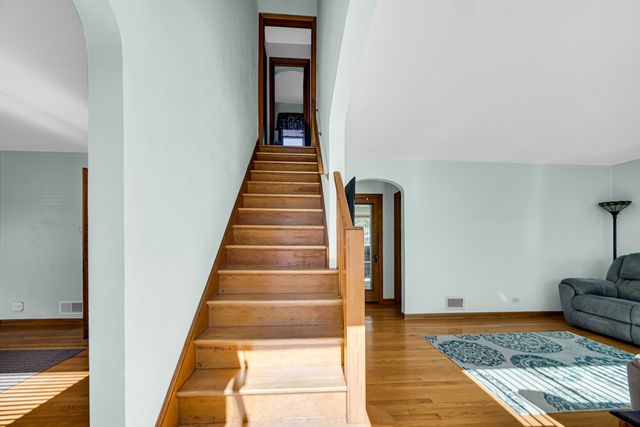13044 S Muskegon Avenue, Chicago, IL 60633