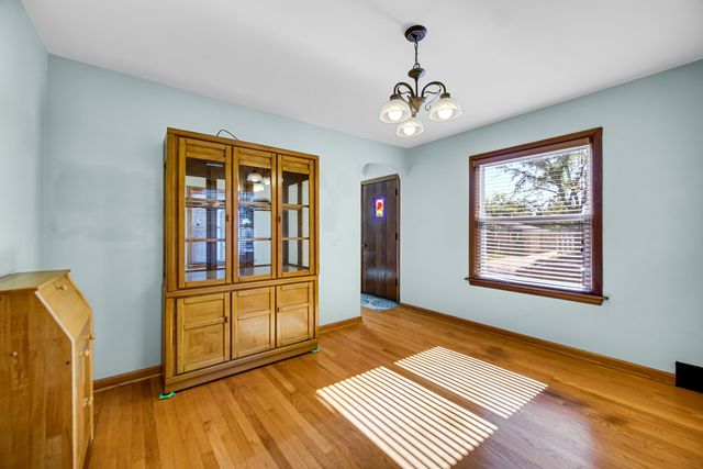 13044 S Muskegon Avenue, Chicago, IL 60633