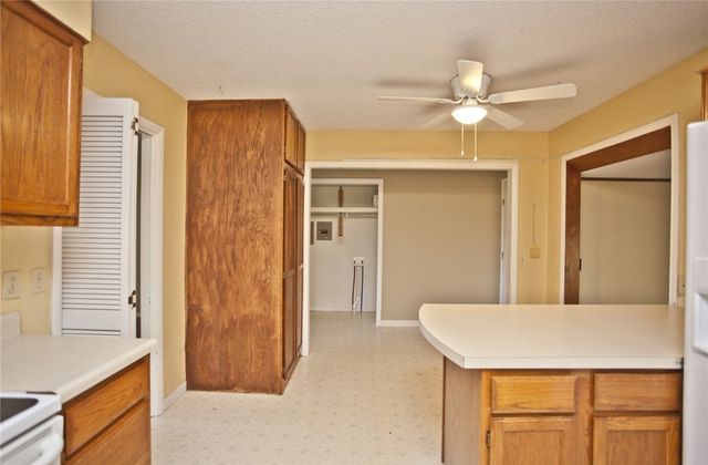 33 Sheneman Drive, Bella Vista, AR 72715