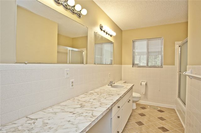 33 Sheneman Drive, Bella Vista, AR 72715