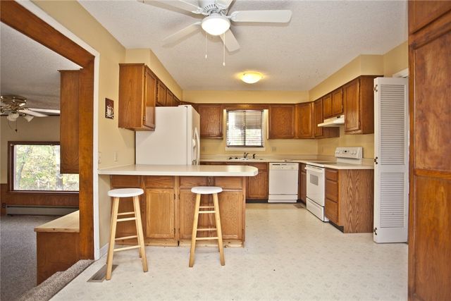33 Sheneman Drive, Bella Vista, AR 72715