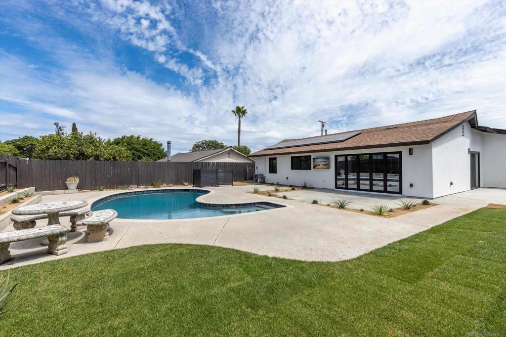 6352 Budlong Lake Ave, San Diego, CA 92119 — photo 2