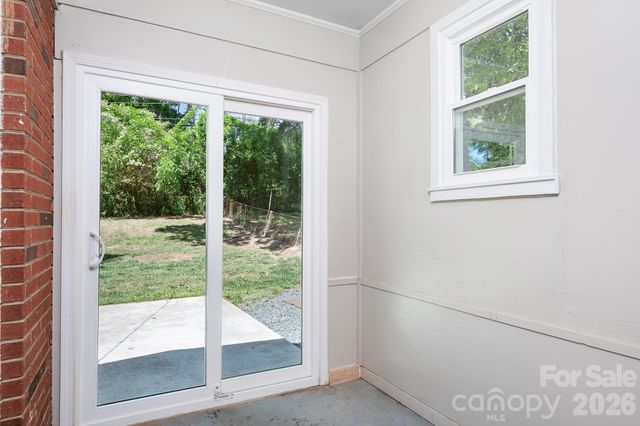 3960 Bristol Drive, Charlotte, NC 28208