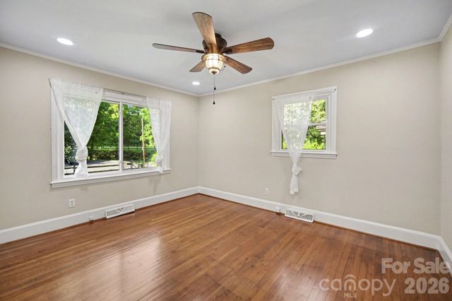 3960 Bristol Drive, Charlotte, NC 28208