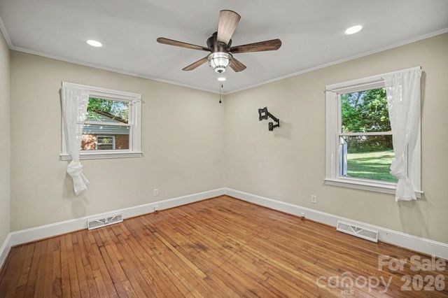 3960 Bristol Drive, Charlotte, NC 28208