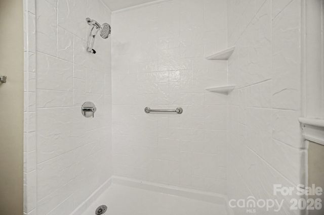 3960 Bristol Drive, Charlotte, NC 28208