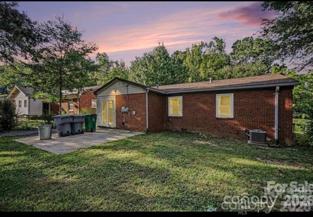 3960 Bristol Drive, Charlotte, NC 28208
