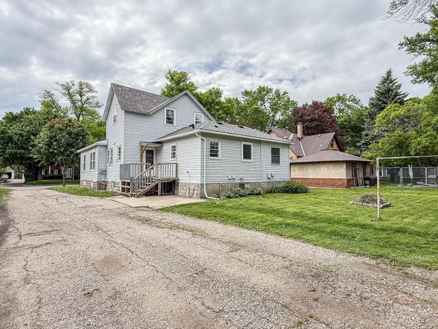 409 9th Street SW, Willmar, MN 56201