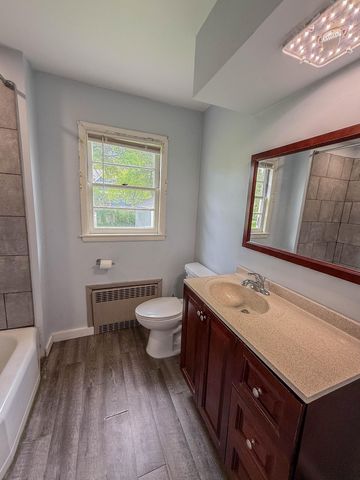409 9th Street SW, Willmar, MN 56201