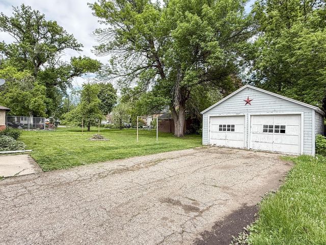 409 9th Street SW, Willmar, MN 56201