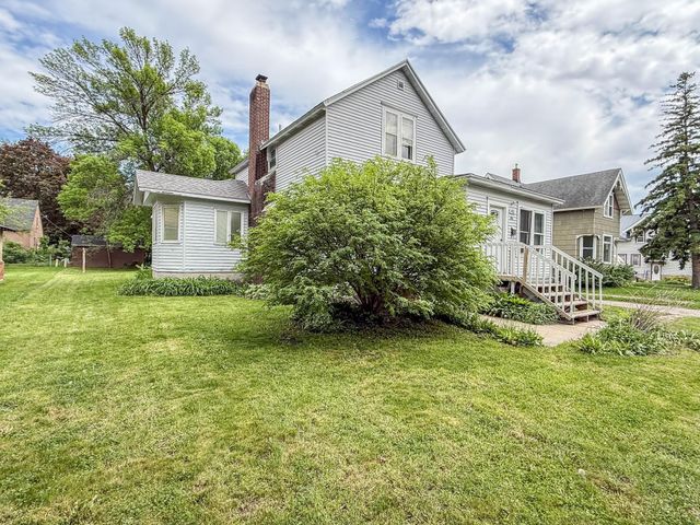 409 9th Street SW, Willmar, MN 56201