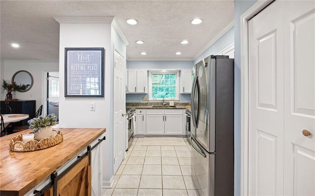 702 Highview Drive SE, Smyrna, GA 30082