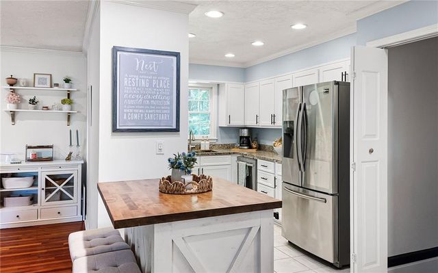 702 Highview Drive SE, Smyrna, GA 30082