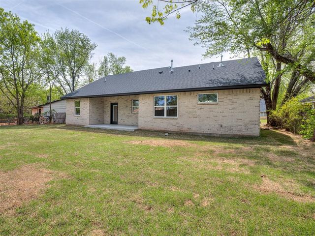 3013 Simmons Drive, Del City, OK 73115